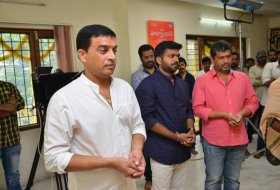 Venkatesh-and-Varun-Tej-F2-Movie-Launch Photos-05